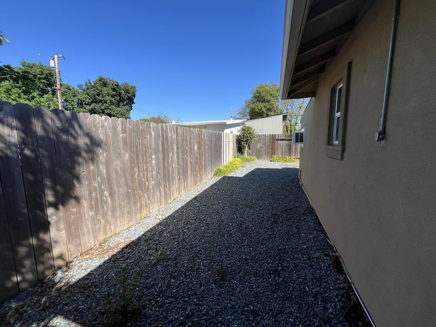 1044 Los Robles Blvd  UNIT B  - Sacramento - California - 1 bed, 1 bath rental property