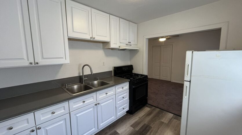 1044 Los Robles Blvd  UNIT B  - Sacramento - California - 1 bed, 1 bath rental property