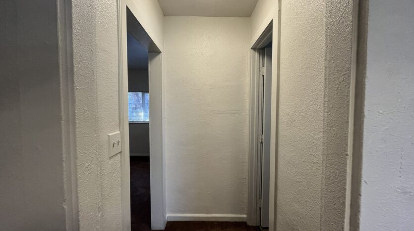 1044 Los Robles Blvd  UNIT B  - Sacramento - California - 1 bed, 1 bath rental property