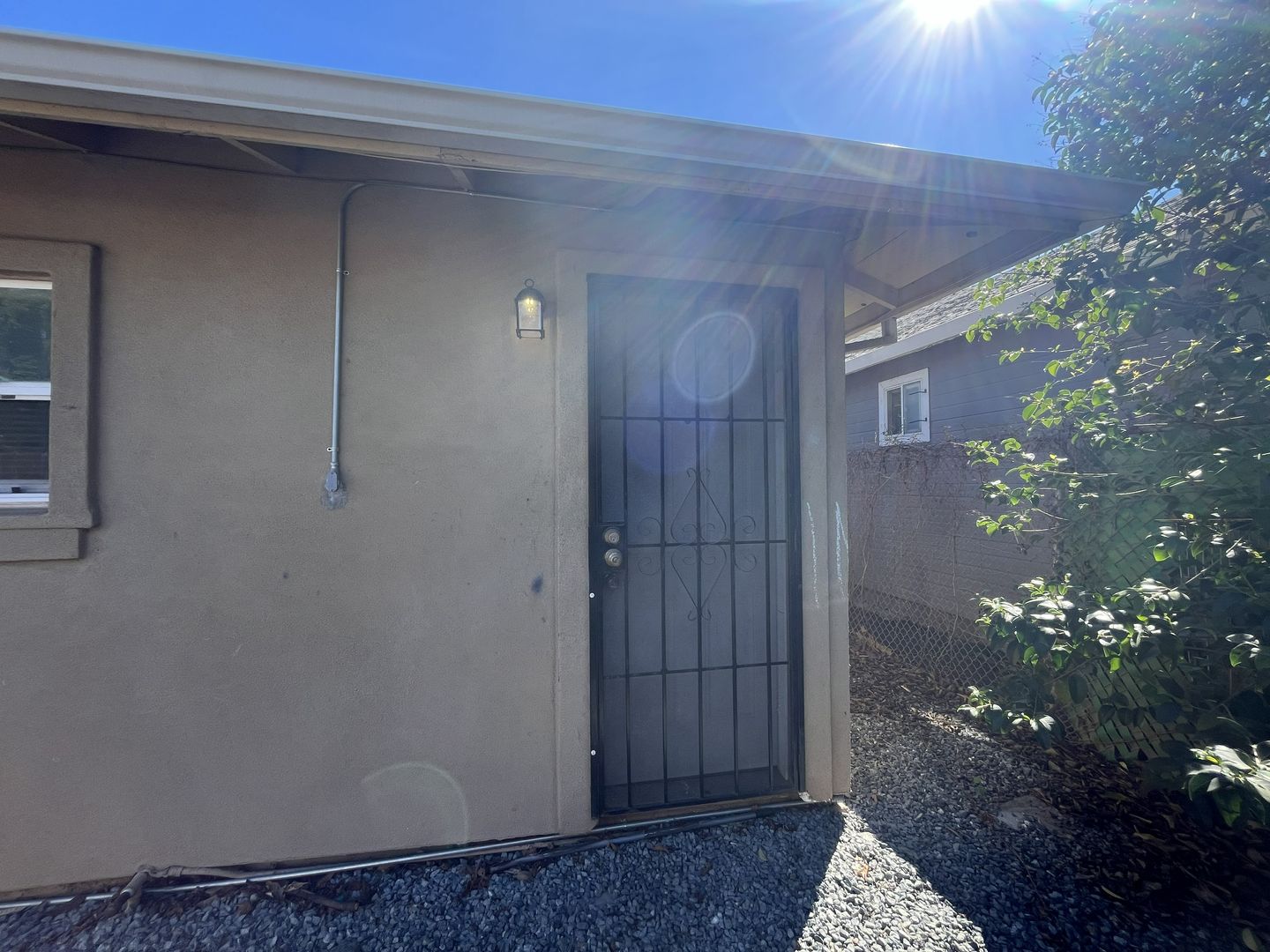 1044 Los Robles Blvd  UNIT B  - Sacramento - California - 1 bed, 1 bath rental property