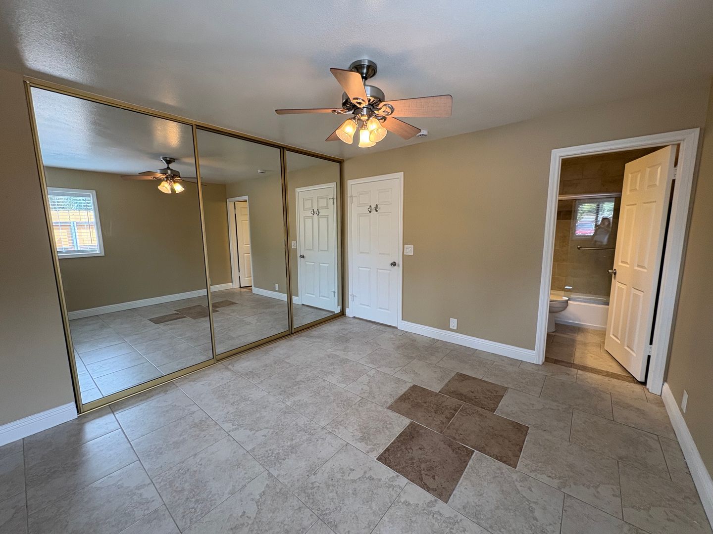 1075 N Vulcan Ave - Encinitas - California - 1 bed, 1 bath rental property