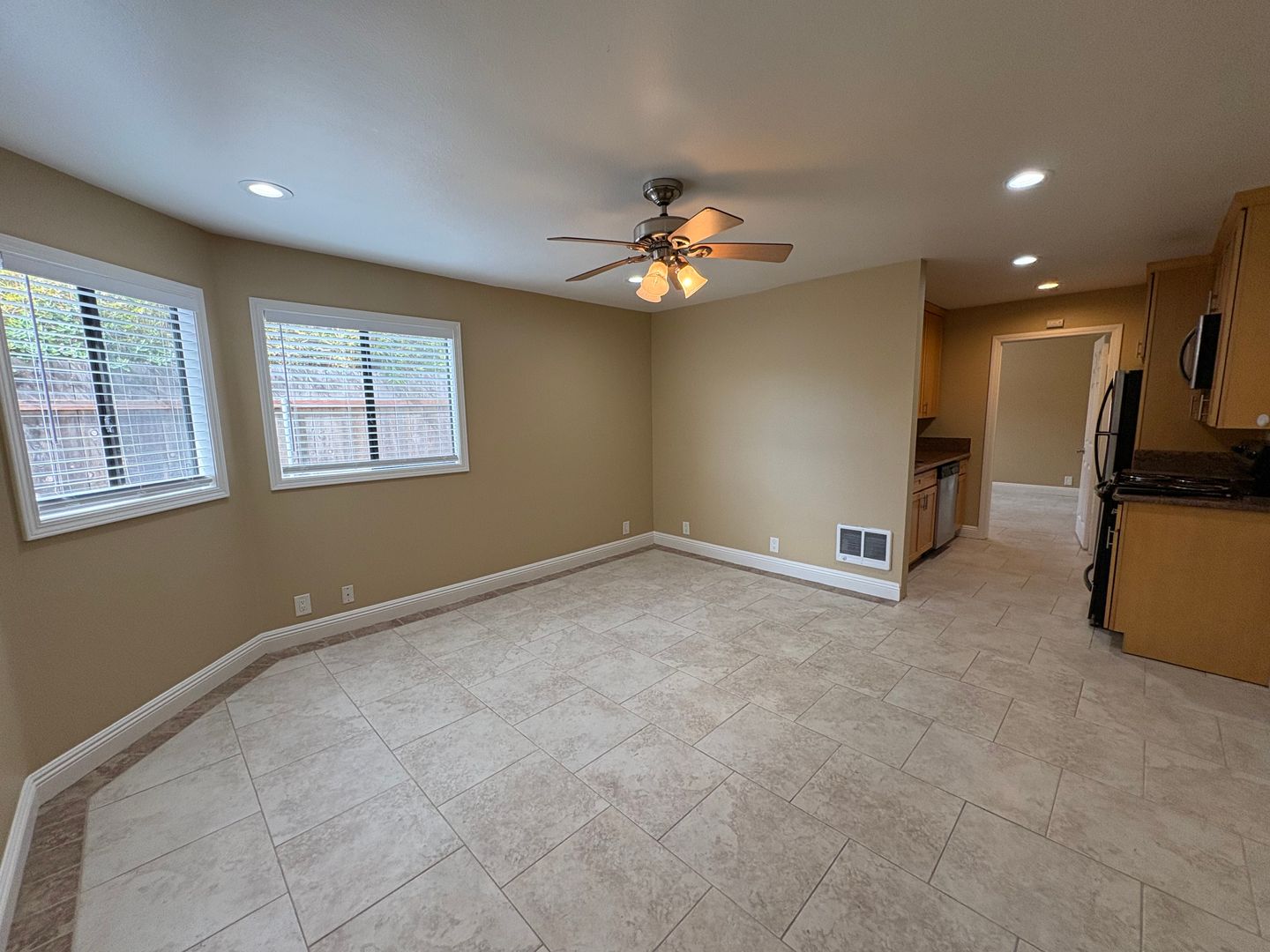 1075 N Vulcan Ave - Encinitas - California - 1 bed, 1 bath rental property