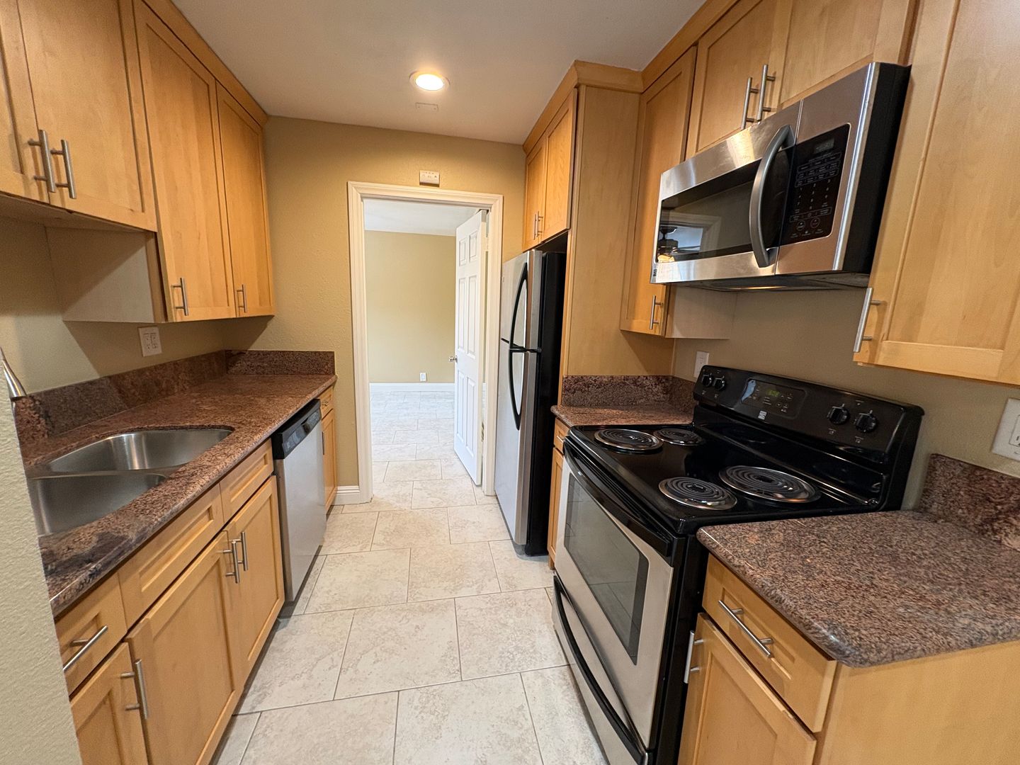 1075 N Vulcan Ave - Encinitas - California - 1 bed, 1 bath rental property