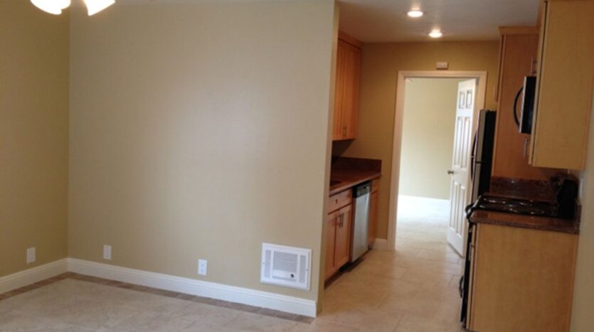 1075 N Vulcan Ave - Encinitas - California - 1 bed, 1 bath rental property