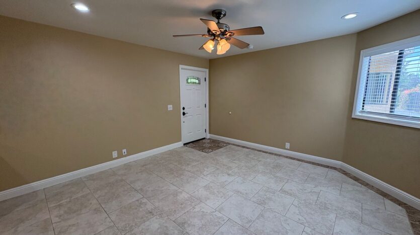 1075 N Vulcan Ave - Encinitas - California - 1 bed, 1 bath rental property