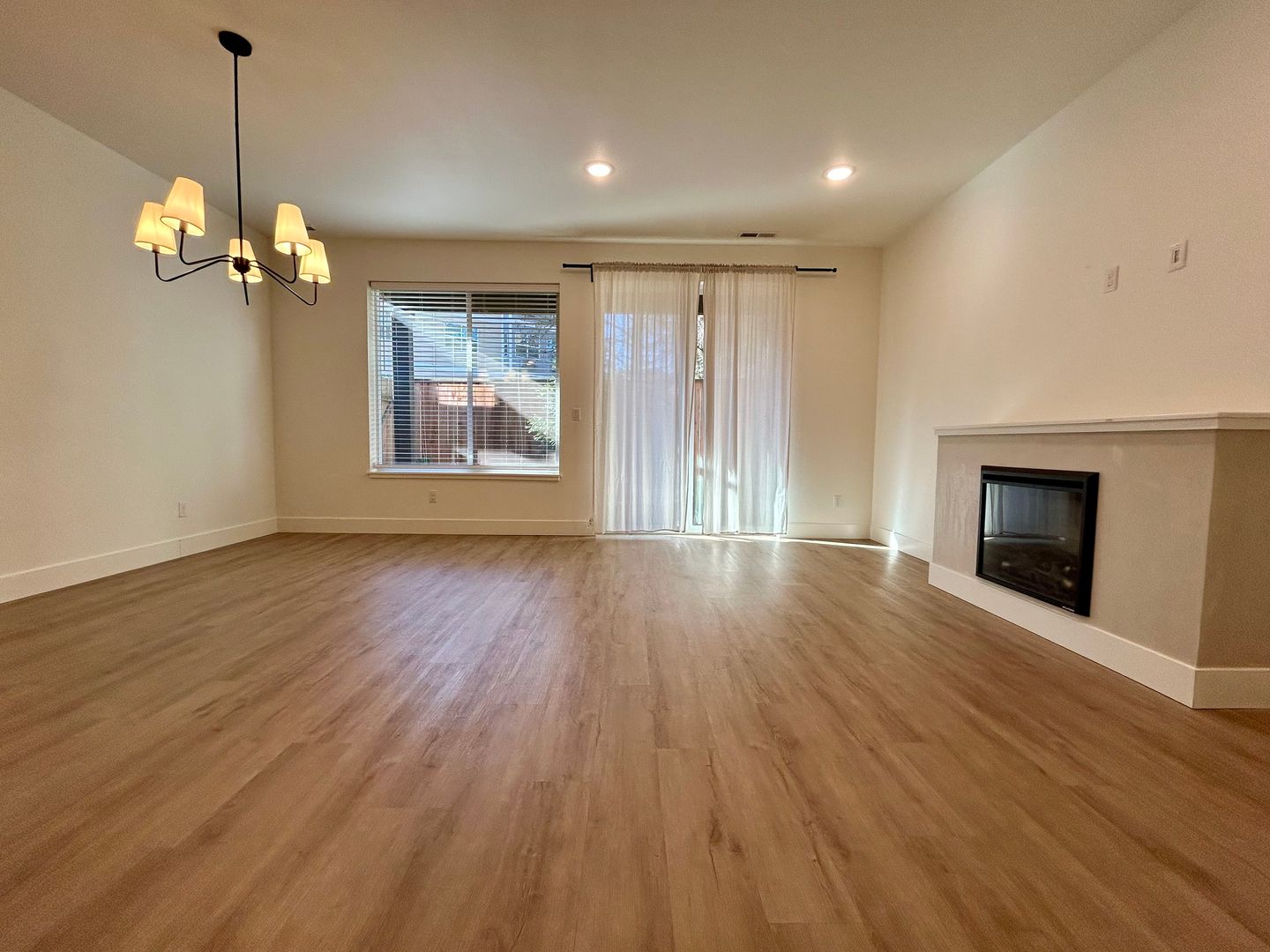 11015 NE 26th - Unit 02 - Vancouver - Washington - 3 bed, 2.5 bath rental property