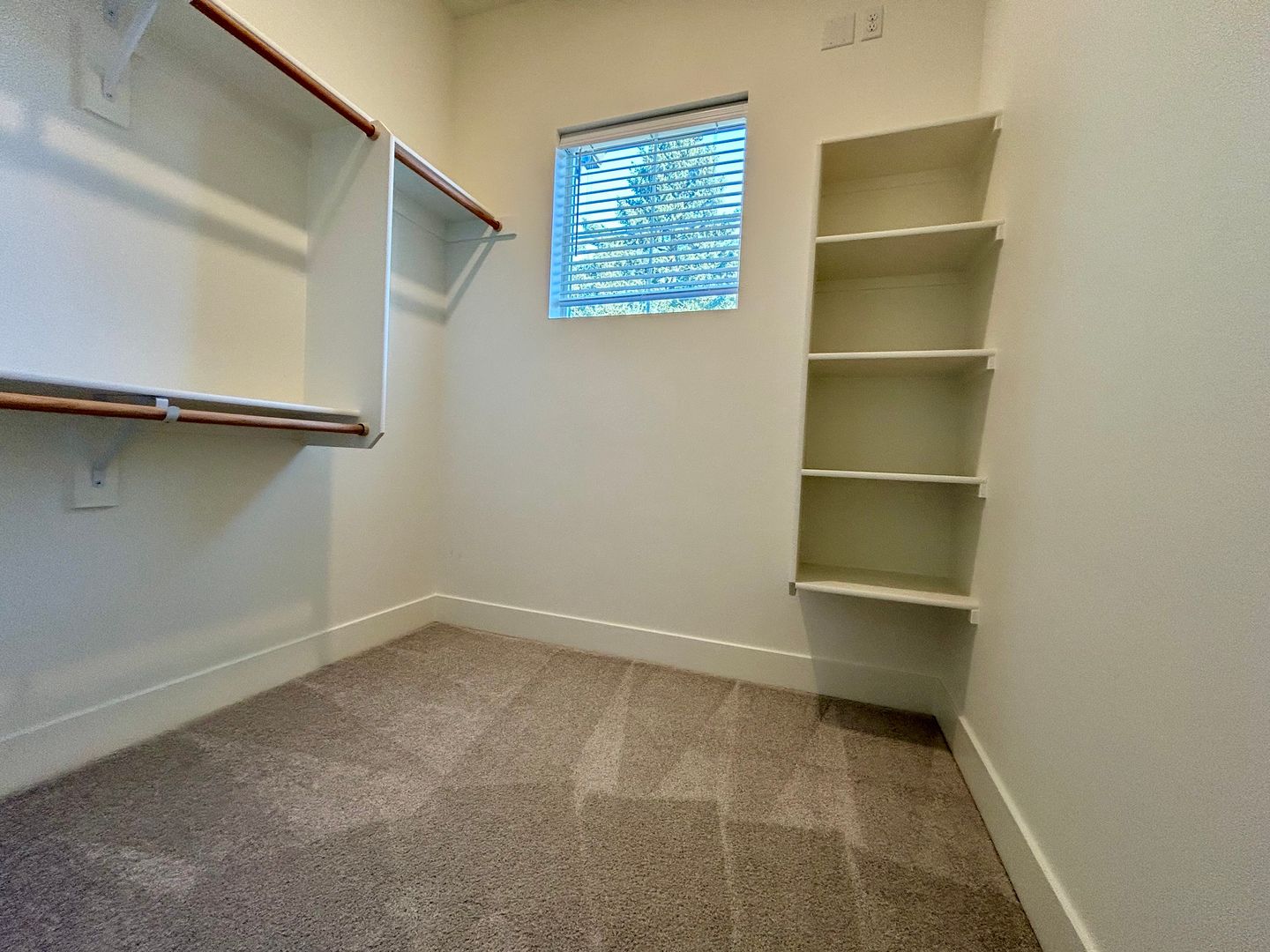 11015 NE 26th - Unit 02 - Vancouver - Washington - 3 bed, 2.5 bath rental property