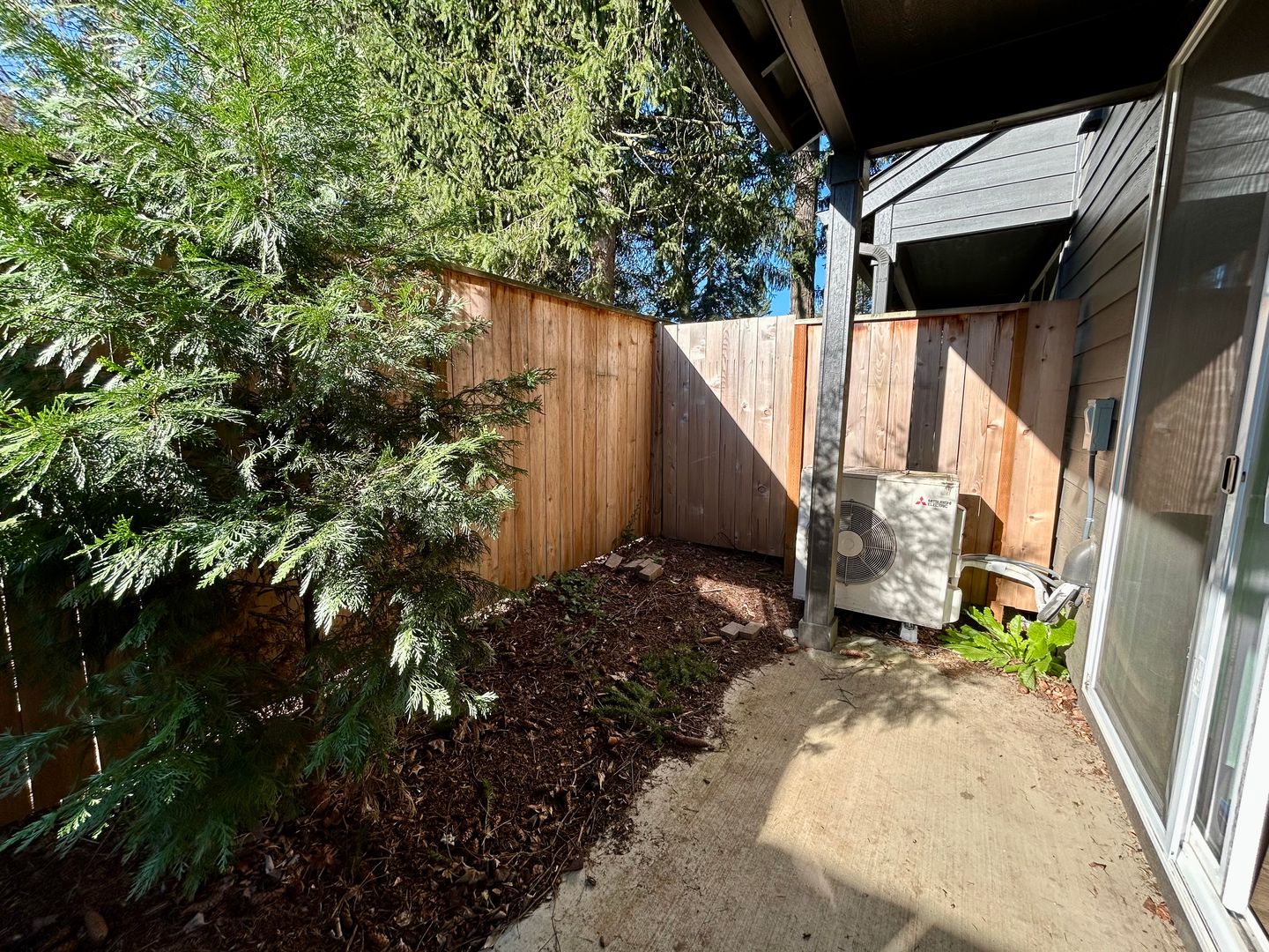 11015 NE 26th - Unit 02 - Vancouver - Washington - 3 bed, 2.5 bath rental property
