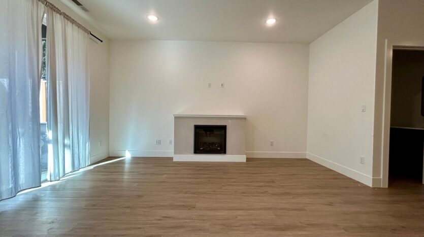 11015 NE 26th - Unit 02 - Vancouver - Washington - 3 bed, 2.5 bath rental property