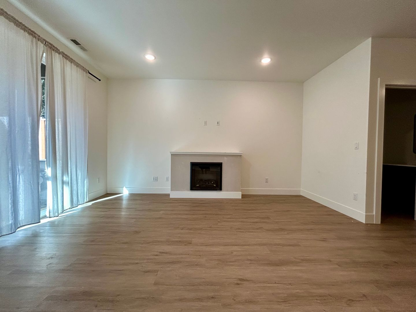 11015 NE 26th - Unit 02 - Vancouver - Washington - 3 bed, 2.5 bath rental property