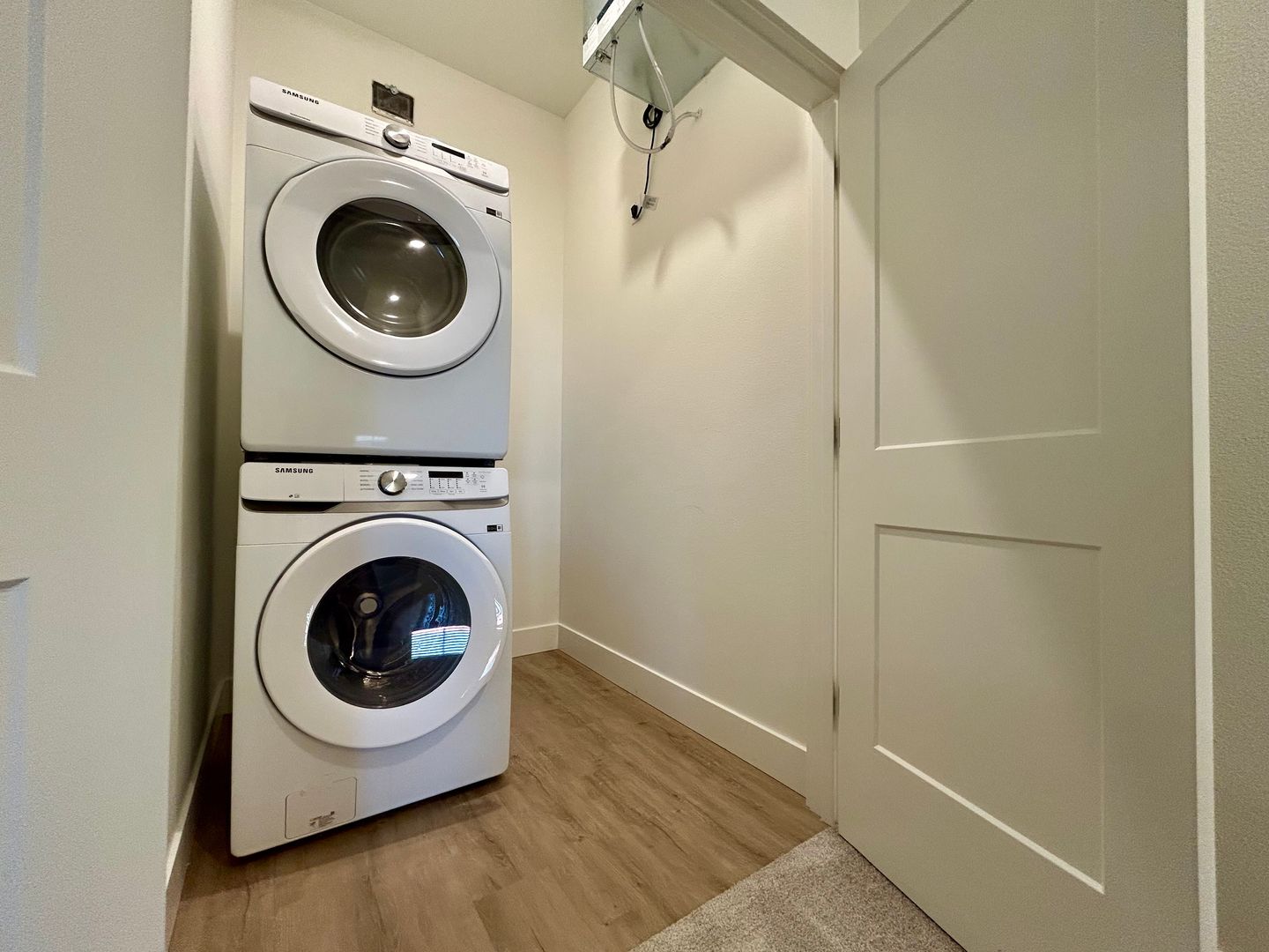 11015 NE 26th - Unit 02 - Vancouver - Washington - 3 bed, 2.5 bath rental property