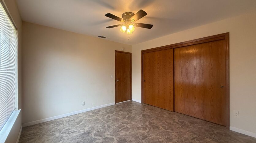 1105 S Jeffrey Ct. - Visalia - California - 3 bed, 2 bath rental property