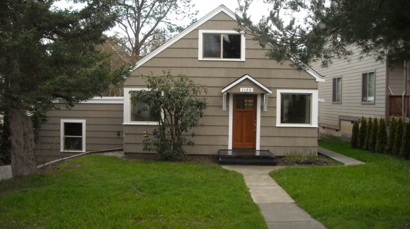 1120 23rd St. - Bellingham - Washington - 6 bed, 2.5 bath rental property