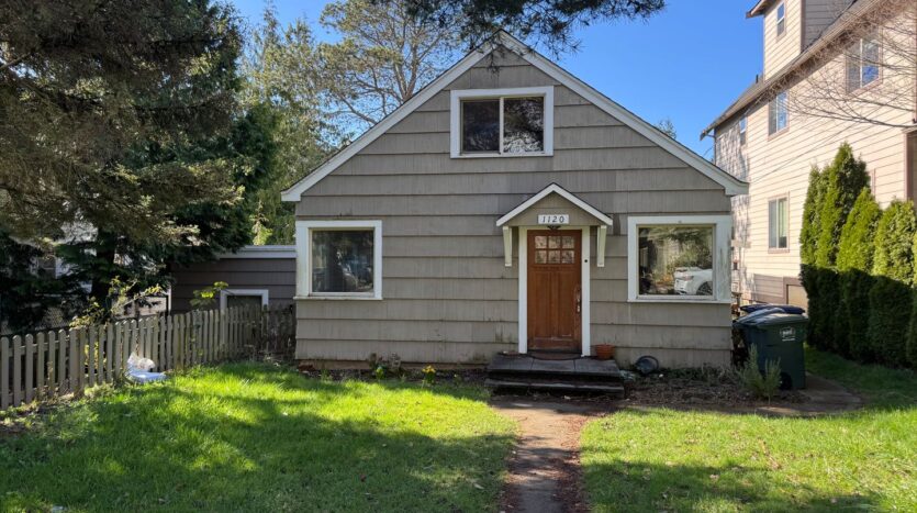 1120 23rd St. - Bellingham - Washington - 6 bed, 2.5 bath rental property