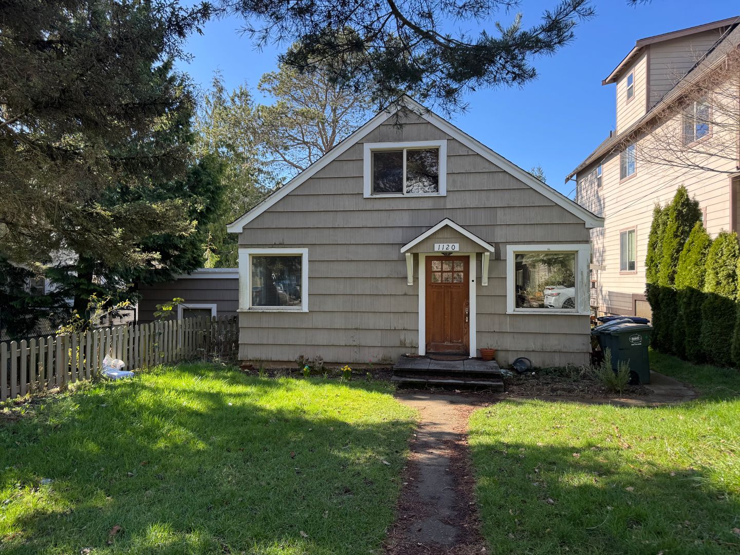 1120 23rd St. - Bellingham - Washington - 6 bed, 2.5 bath rental property