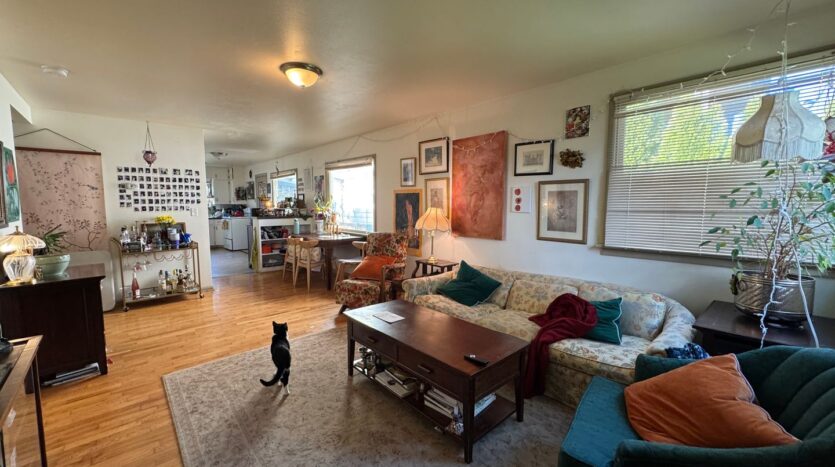 1120 23rd St. - Bellingham - Washington - 6 bed, 2.5 bath rental property