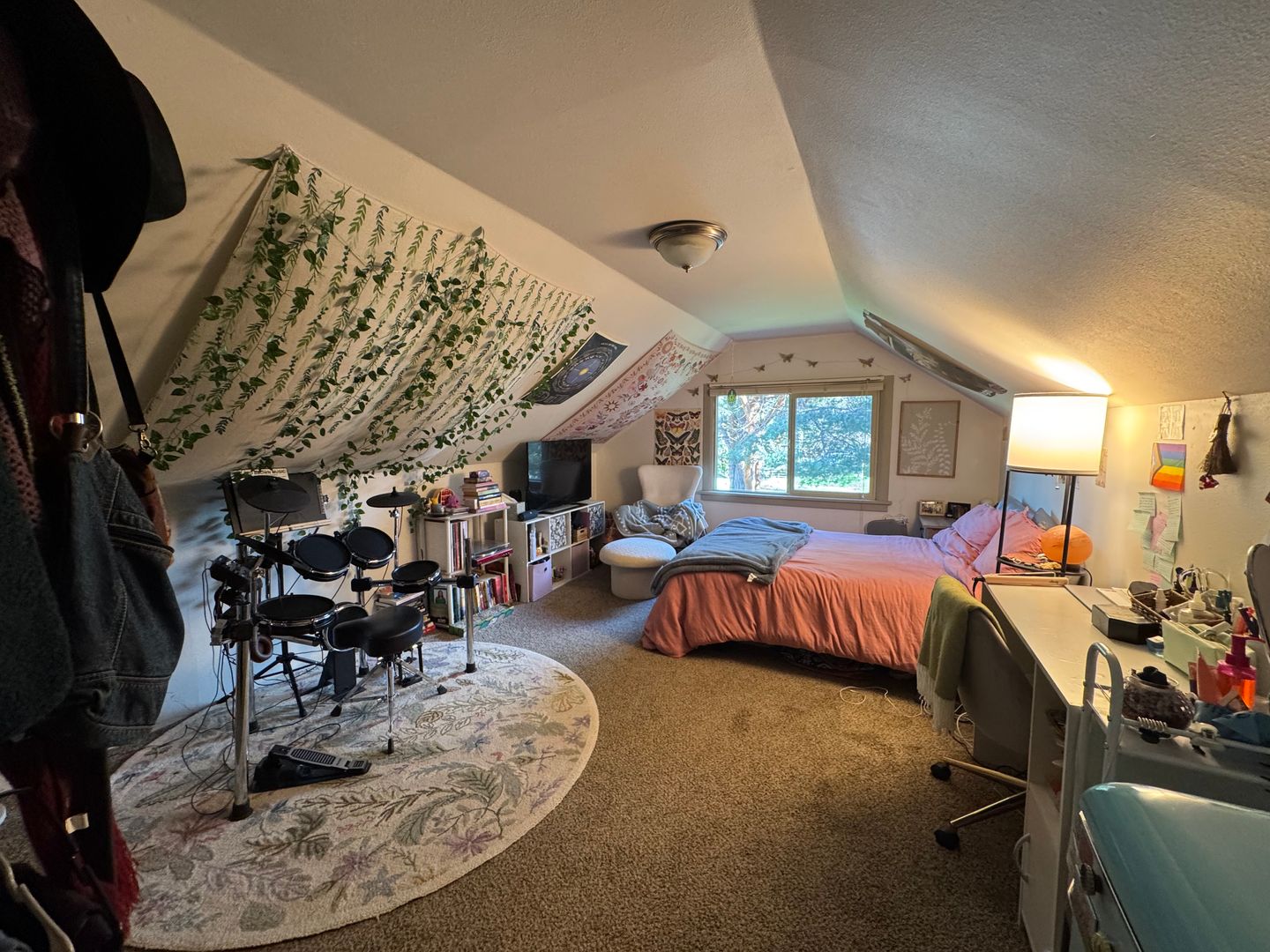 1120 23rd St. - Bellingham - Washington - 6 bed, 2.5 bath rental property