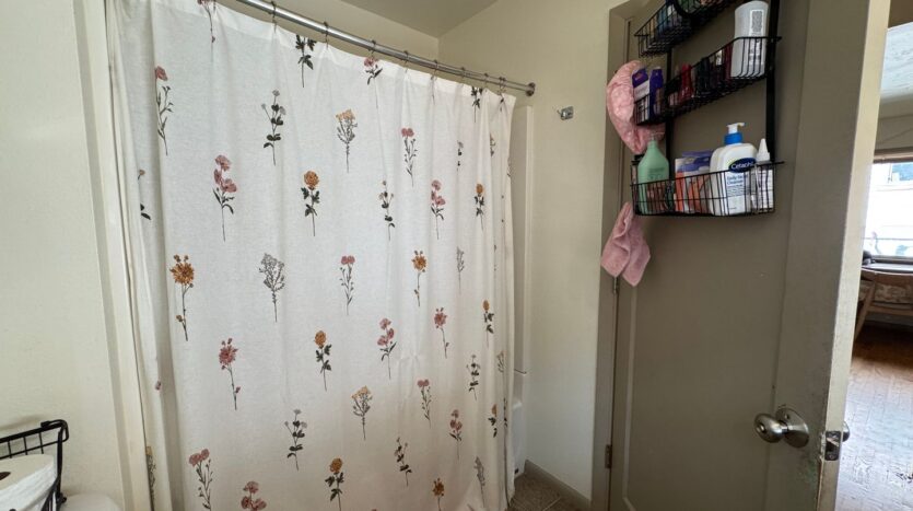 1120 23rd St. - Bellingham - Washington - 6 bed, 2.5 bath rental property