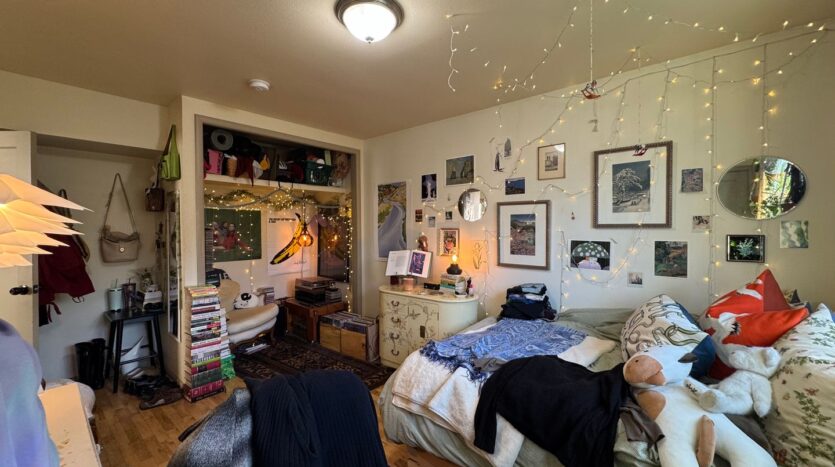 1120 23rd St. - Bellingham - Washington - 6 bed, 2.5 bath rental property