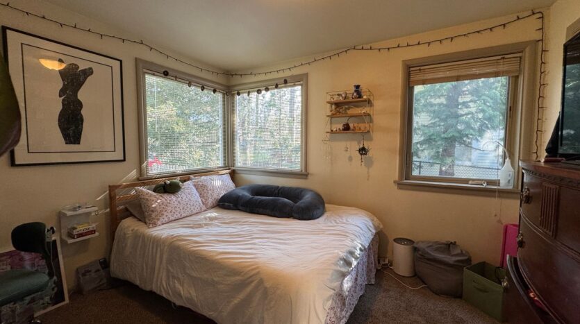 1120 23rd St. - Bellingham - Washington - 6 bed, 2.5 bath rental property