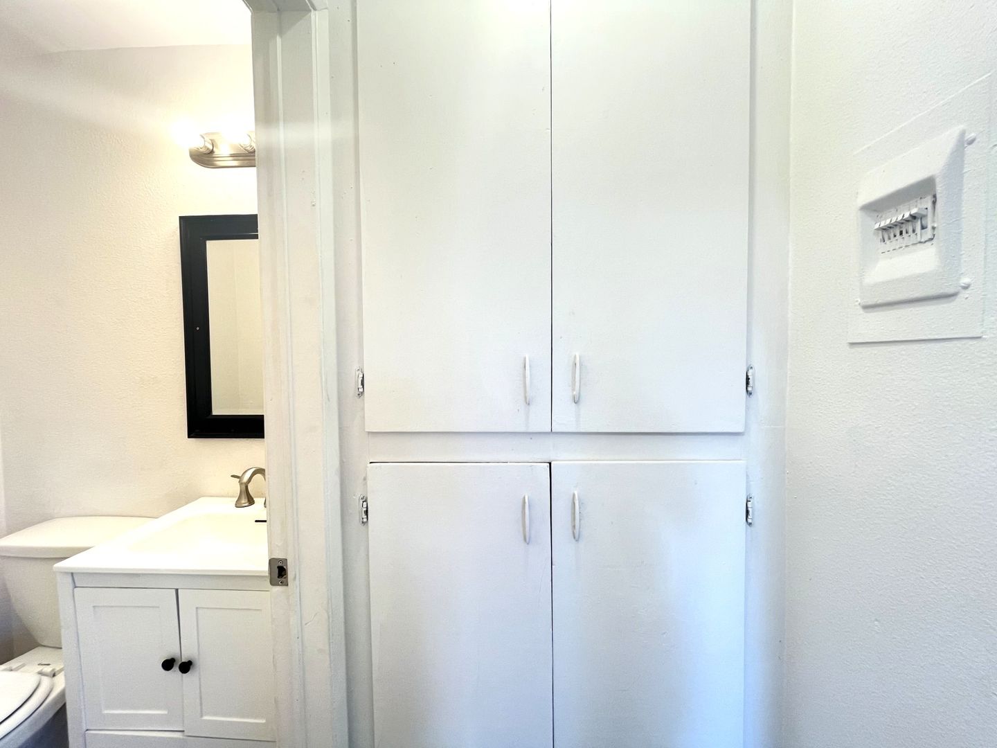 1129 E. La Deney  - Ontario - California - 2 bed, 1.5 bath rental property