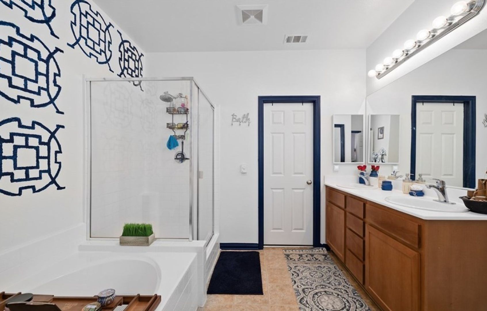 11919 Olive Glen  - Los Angeles - California - 4 bed, 4 bath rental property