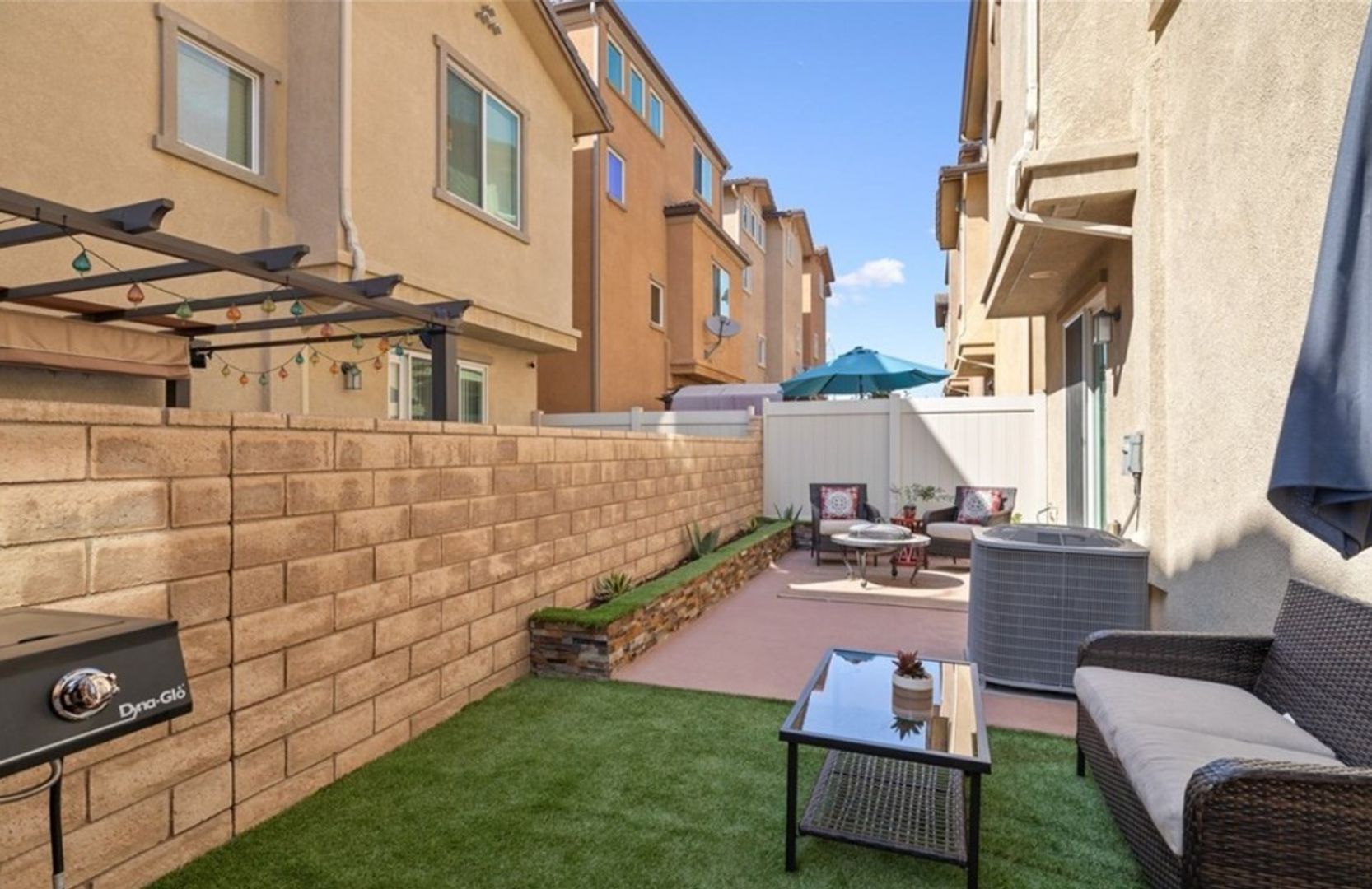 11919 Olive Glen  - Los Angeles - California - 4 bed, 4 bath rental property