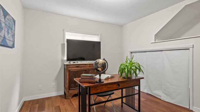 1230 Ellis St - Bellingham - Washington - 5 bed, 3 bath rental property