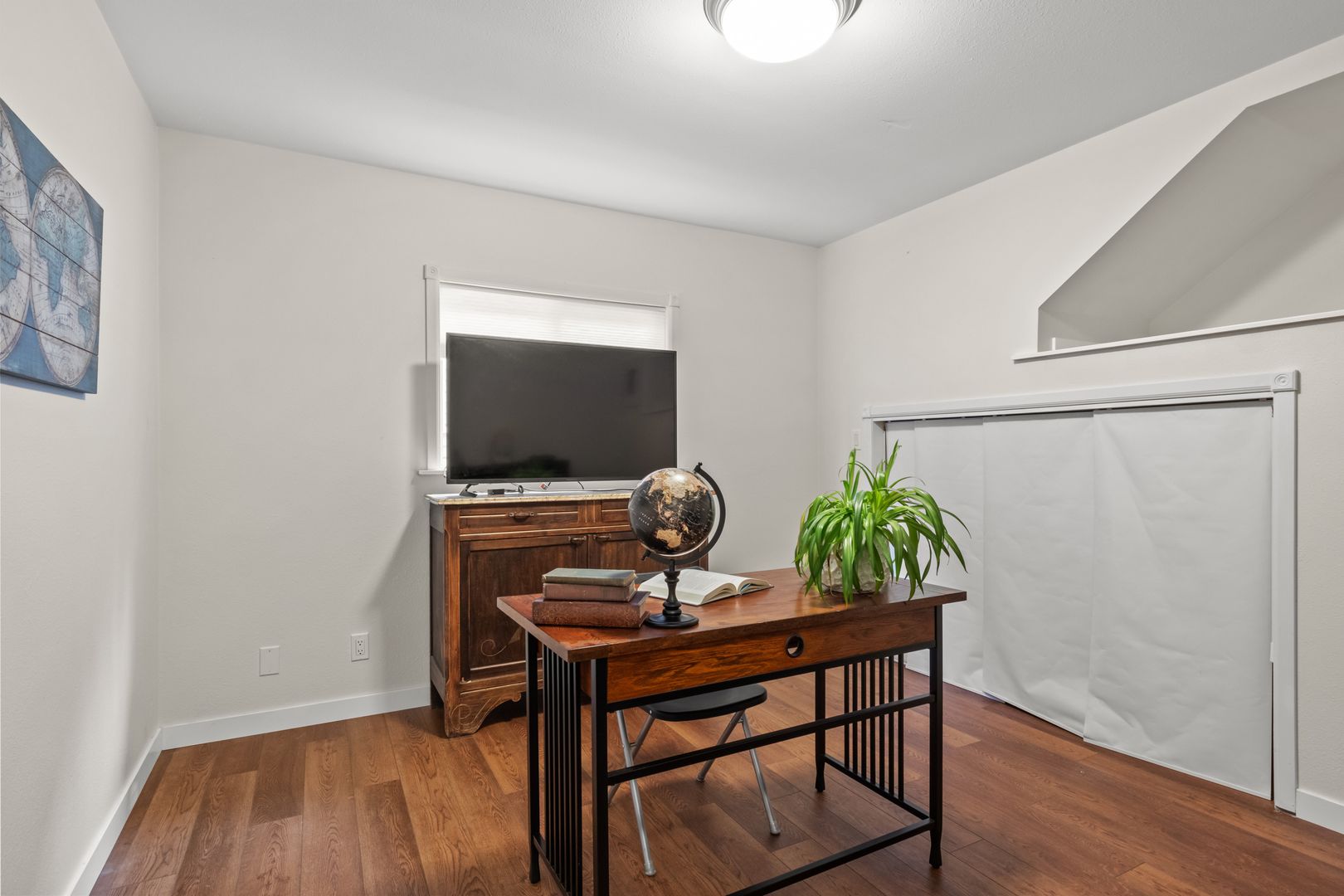 1230 Ellis St - Bellingham - Washington - 5 bed, 3 bath rental property