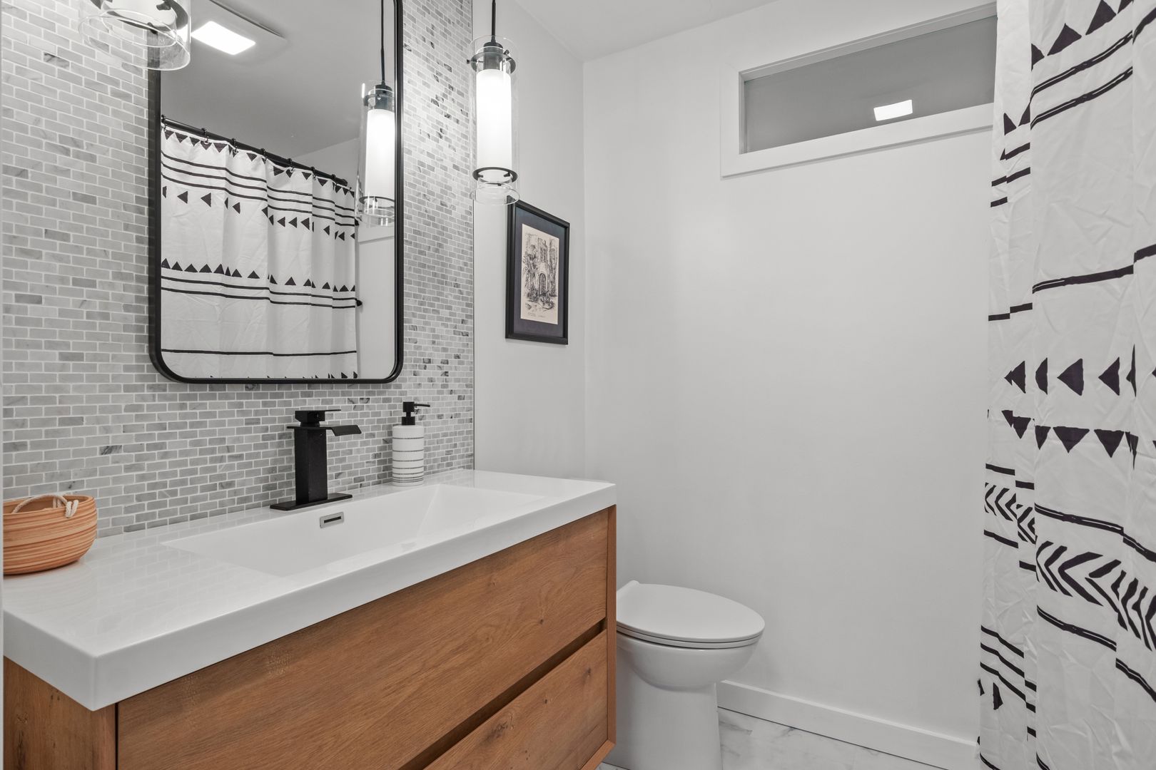 1230 Ellis St - Bellingham - Washington - 5 bed, 3 bath rental property