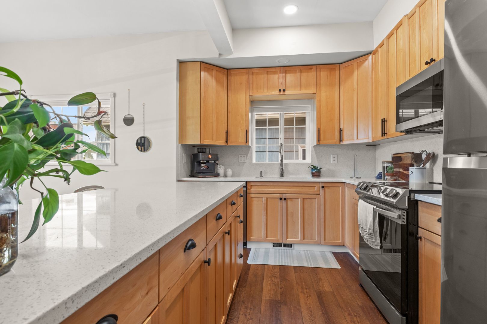 1230 Ellis St - Bellingham - Washington - 5 bed, 3 bath rental property