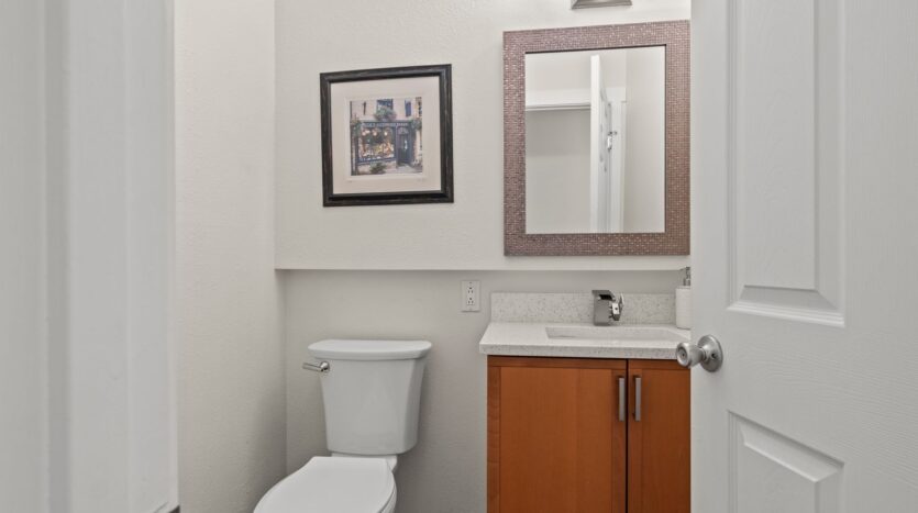 1230 Ellis St - Bellingham - Washington - 5 bed, 3 bath rental property