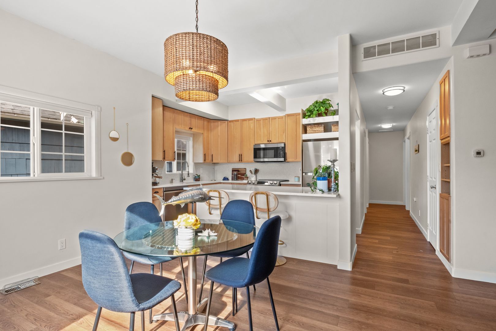 1230 Ellis St - Bellingham - Washington - 5 bed, 3 bath rental property