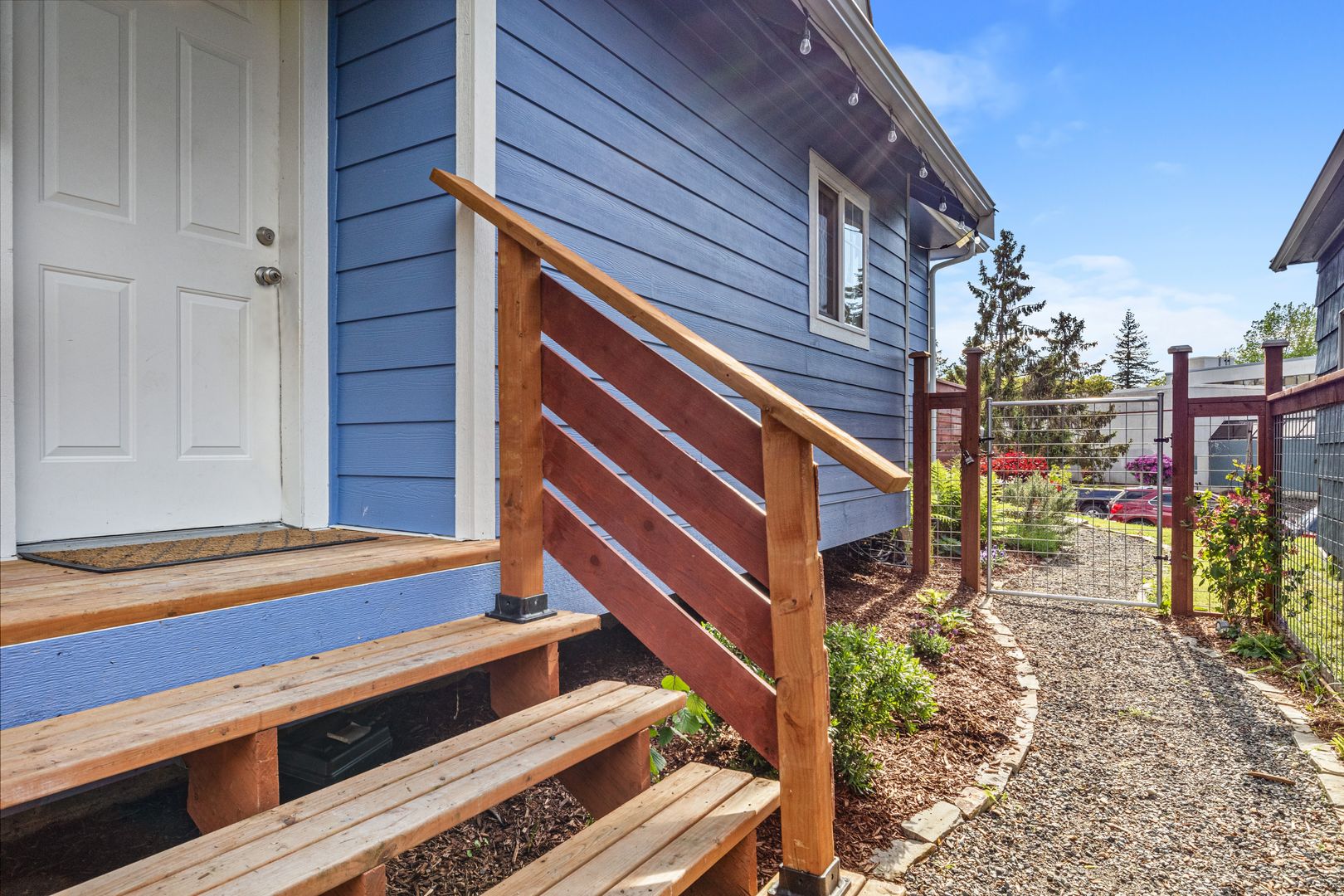 1230 Ellis St - Bellingham - Washington - 5 bed, 3 bath rental property