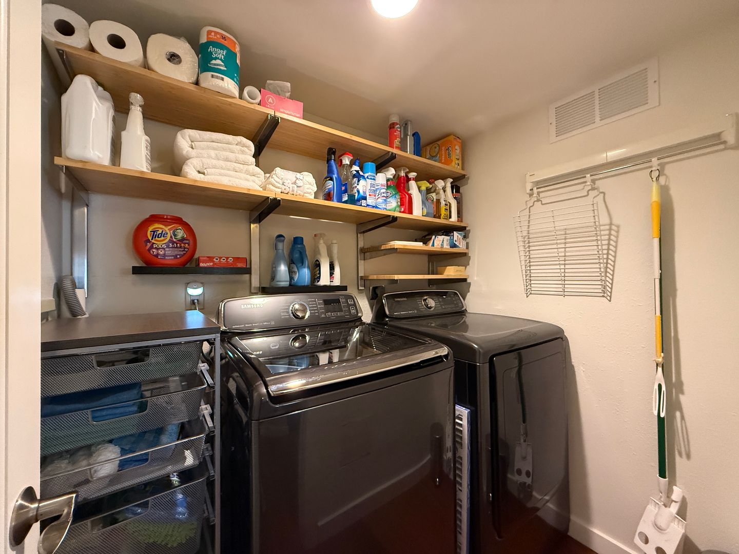 1270 Cleveland Ave #229 - San Diego - California - 2 bed, 2 bath rental property