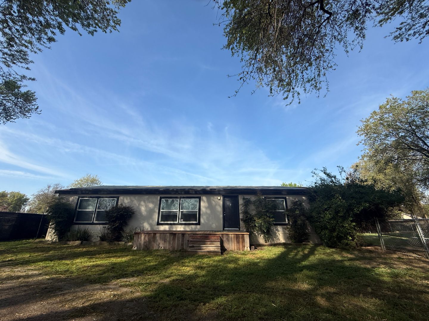 12795 Avenue 320 - Visalia - California - 3 bed, 2 bath rental property