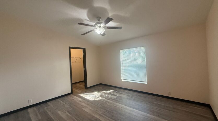 12795 Avenue 320 - Visalia - California - 3 bed, 2 bath rental property