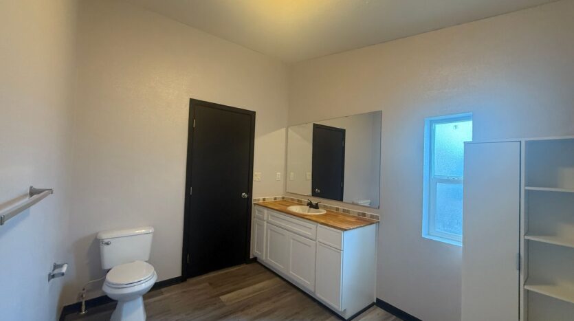 12795 Avenue 320 - Visalia - California - 3 bed, 2 bath rental property