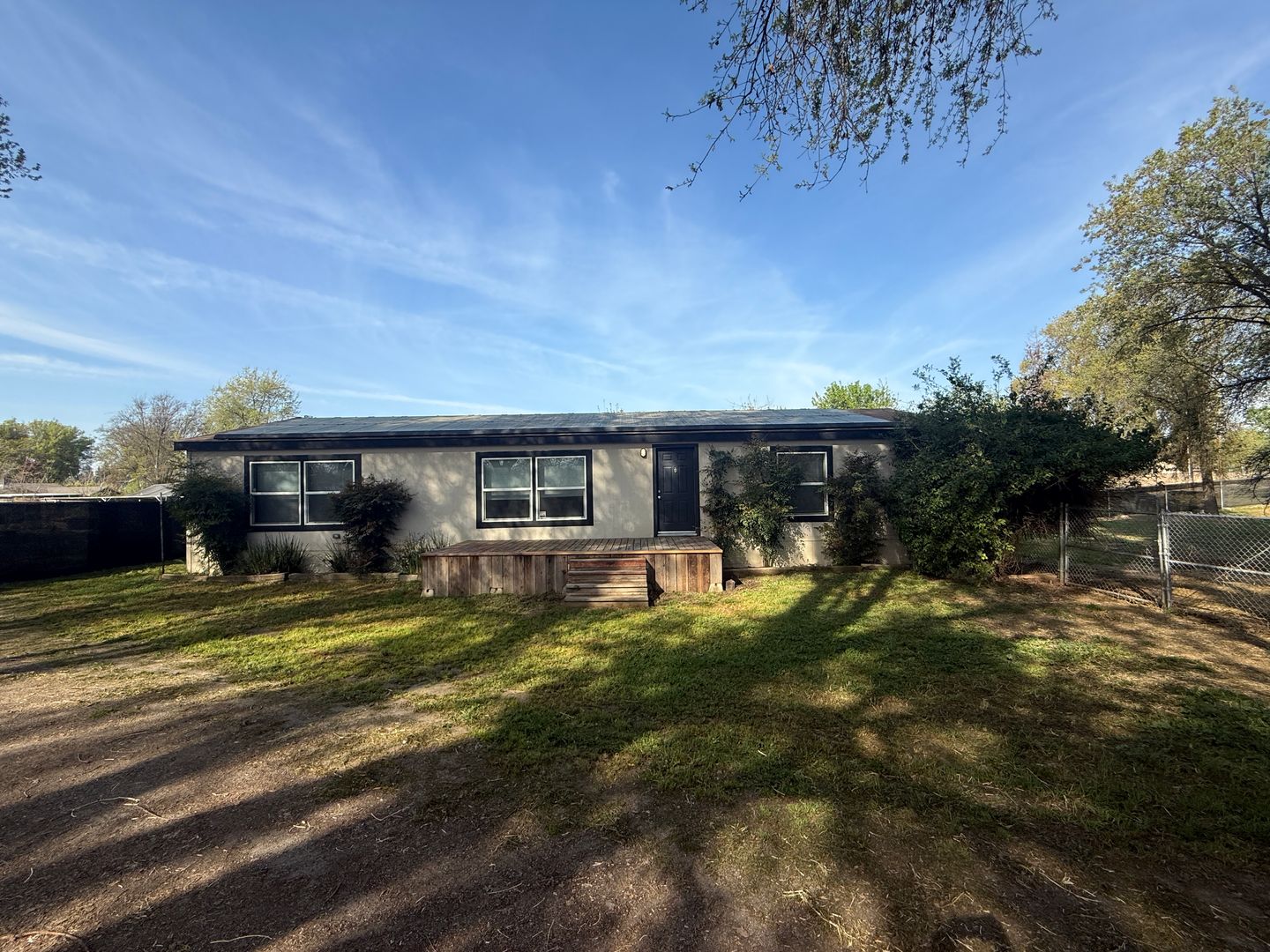 12795 Avenue 320 - Visalia - California - 3 bed, 2 bath rental property