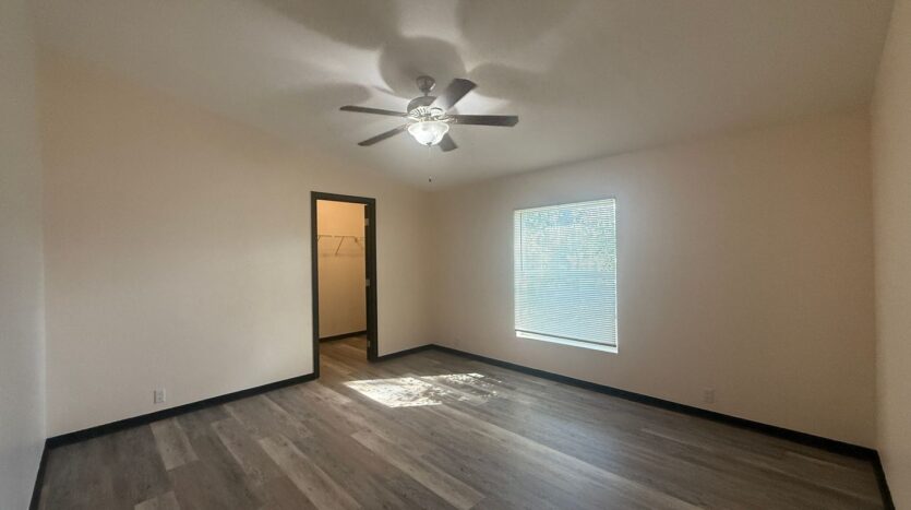 12795 Avenue 320 - Visalia - California - 3 bed, 2 bath rental property