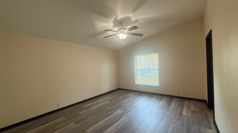 12795 Avenue 320 - Visalia - California - 3 bed, 2 bath rental property