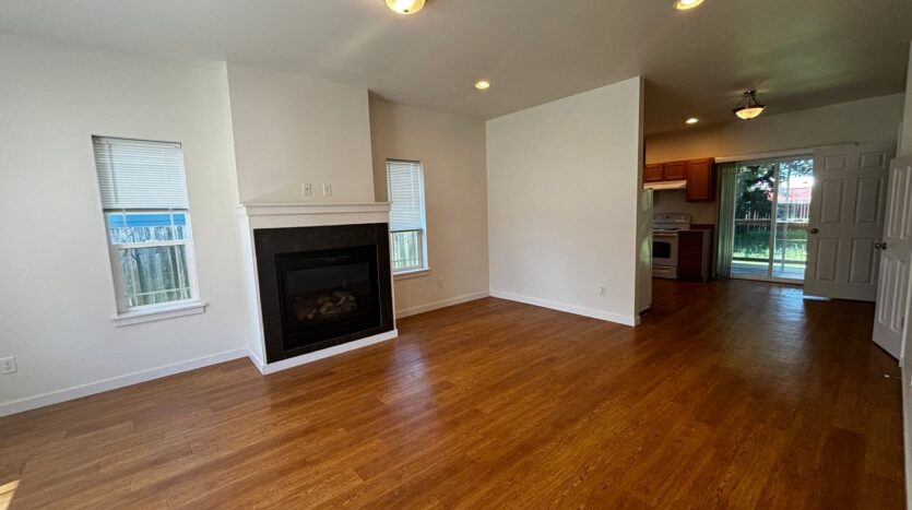 1287 SPRUCE CIRCLE - A - Lynden - Washington - 3 bed, 2.5 bath rental property