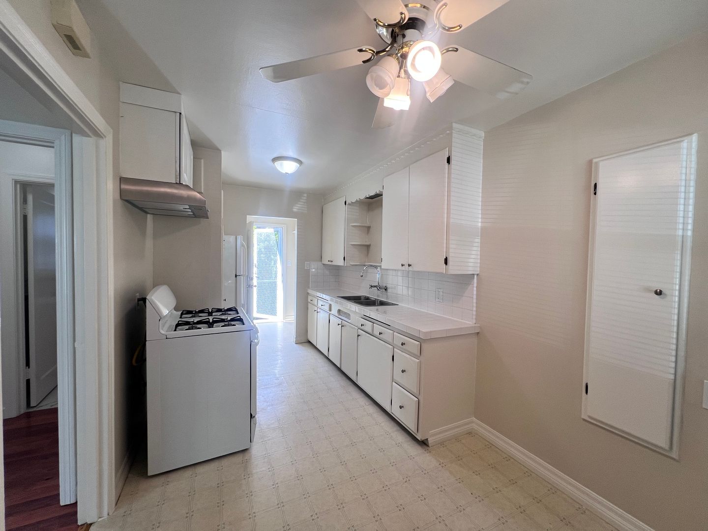 1321 Terrace Ave. - Hayward - California - 1 bed, 1 bath rental property