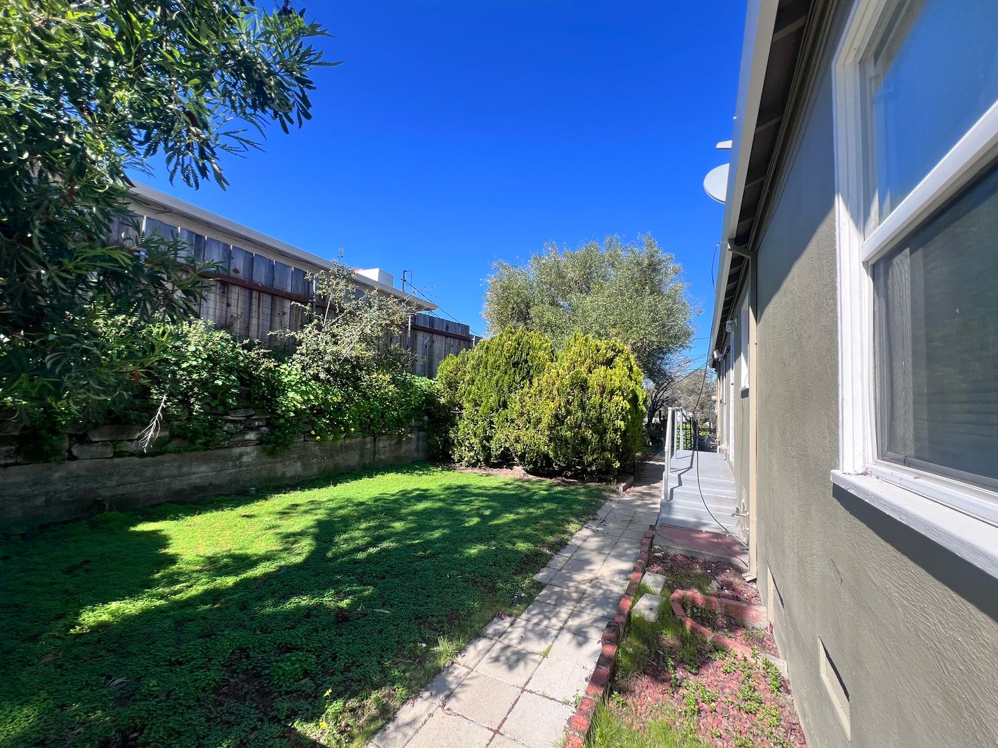 1321 Terrace Ave. - Hayward - California - 1 bed, 1 bath rental property