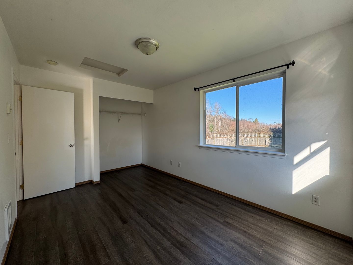 1331 -1335 Varsity Pl - Bellingham - Washington - 4 bed, 3 bath rental property