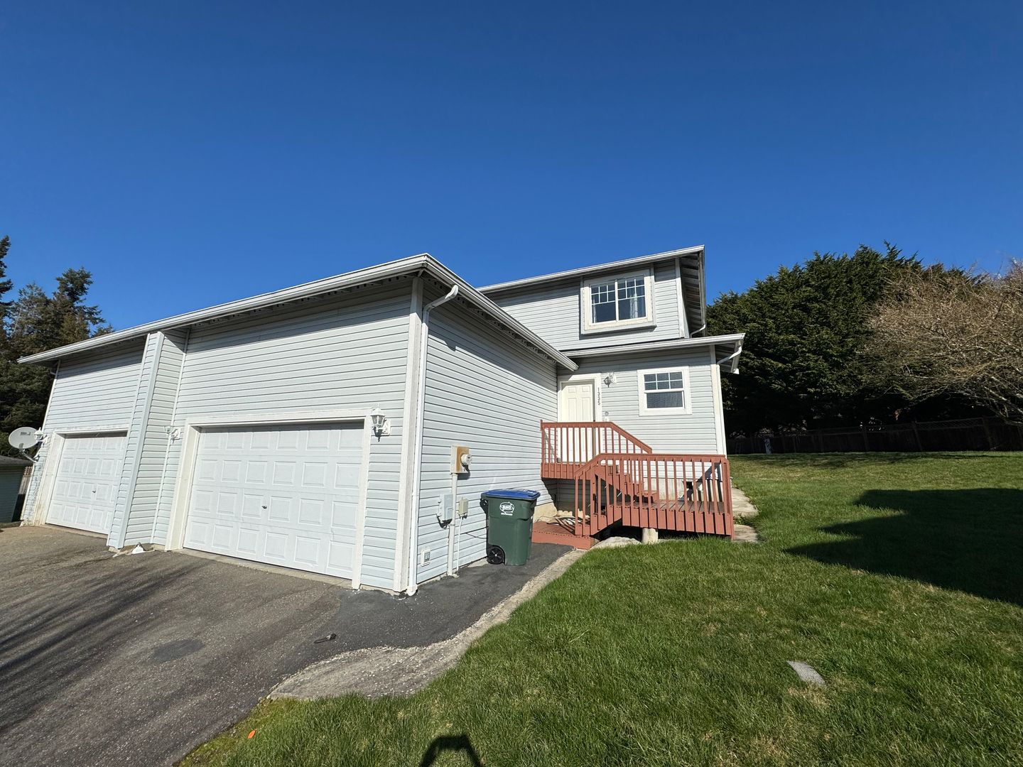 1331 -1335 Varsity Pl - Bellingham - Washington - 4 bed, 3 bath rental property