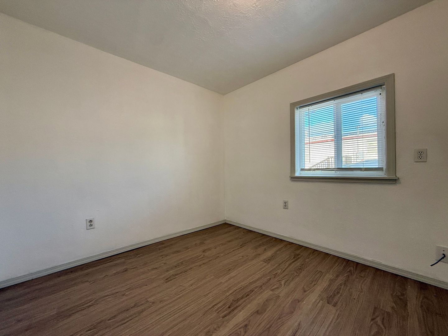 136 1/2 SW 3rd St - Redmond - Oregon - 2 bed, 1 bath rental property