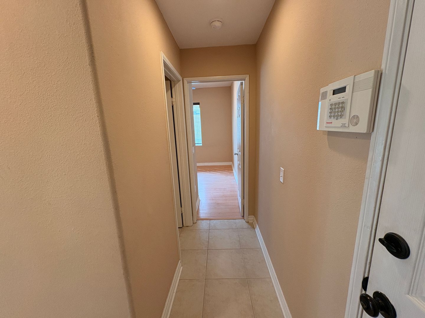 1456 Pinewood Dr - Corona - California - 4 bed, 3 bath rental property