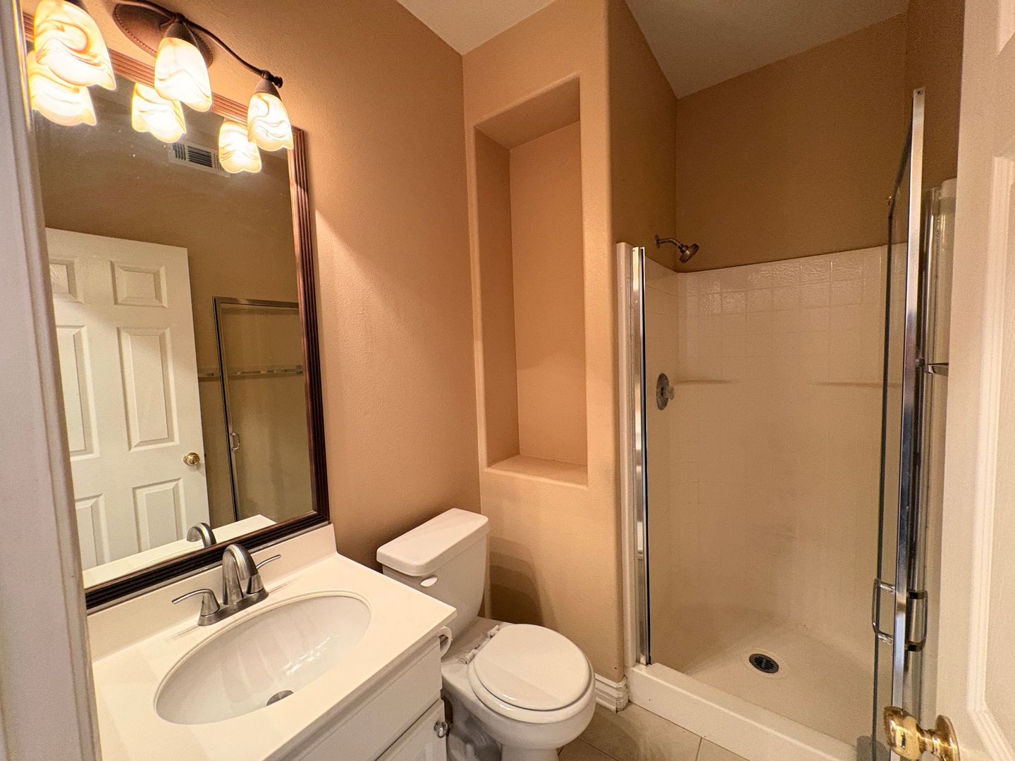 1456 Pinewood Dr - Corona - California - 4 bed, 3 bath rental property