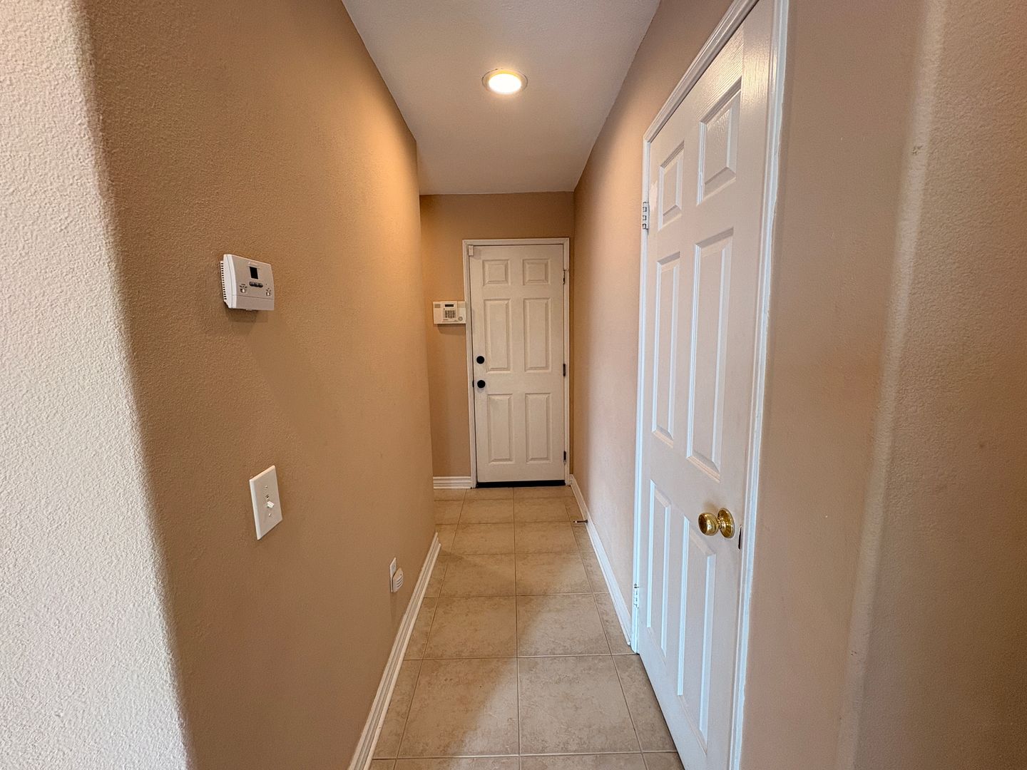 1456 Pinewood Dr - Corona - California - 4 bed, 3 bath rental property